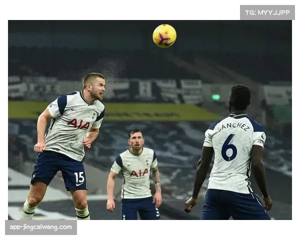 克莱蒙0-0闷平昂热,双方各取一分但保级形势依旧严峻 克莱蒙0-0闷平昂热,双方各取一分但保级形势依旧严峻